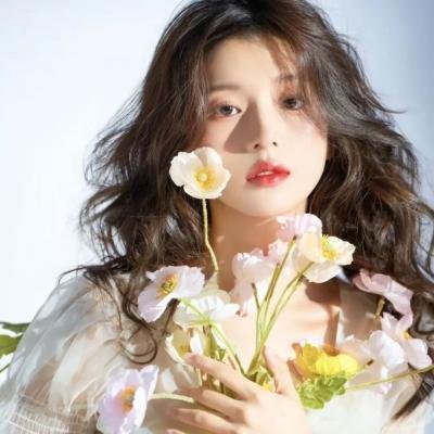 不装了，我的傻子老公是大佬